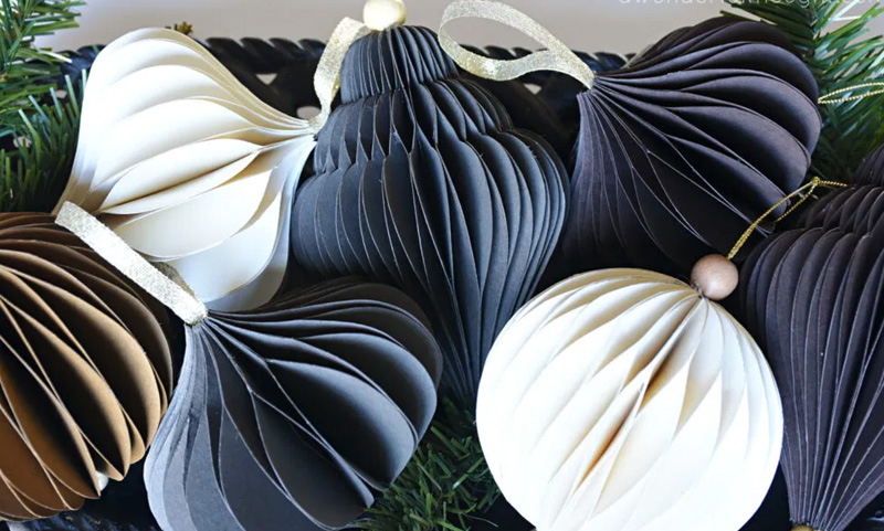 Honeycomb Christams Ornaments-02.jpg